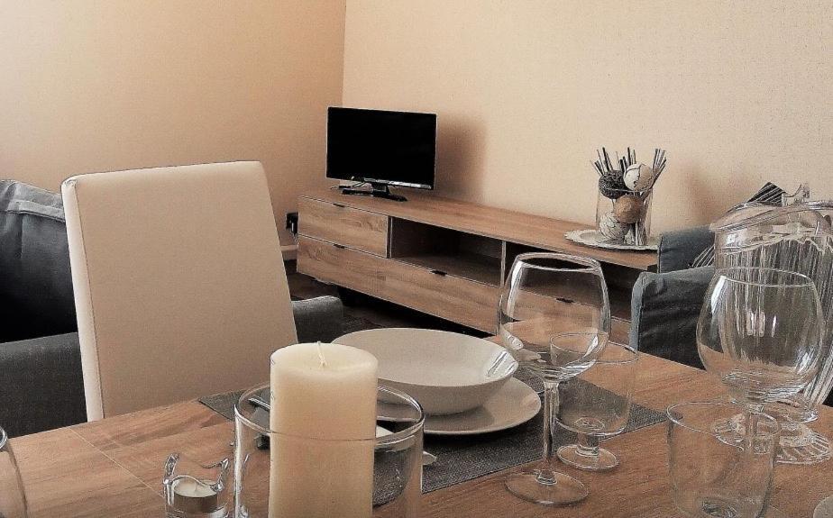 Lovely, Charming And Quiet Apartment In The Centre Air Conditioned And Free Private Garage Como Luaran gambar